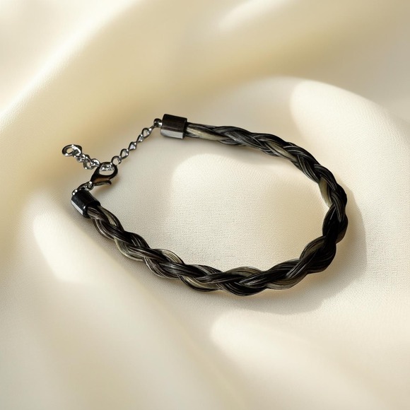 Custom Horse Hair Bracelet –Jewelry Made from Your Horse's Mane or Tail - Picture 2 of 2